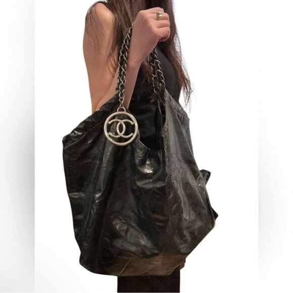 CHANEL Handbags - (Available next week) Chanel Coco Cabas x-large patent leather tote